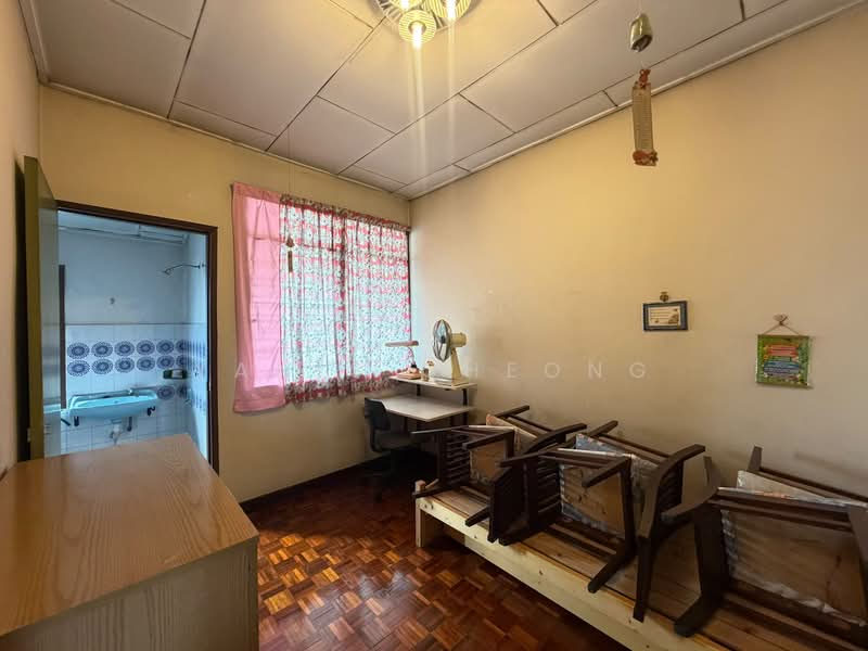 Rumah Teres 2 Tingkat untuk Dijual di Taman Bukit Maluri (Kepong) - Yanis Cheong - Bathroom - PropertyGuru.com.my