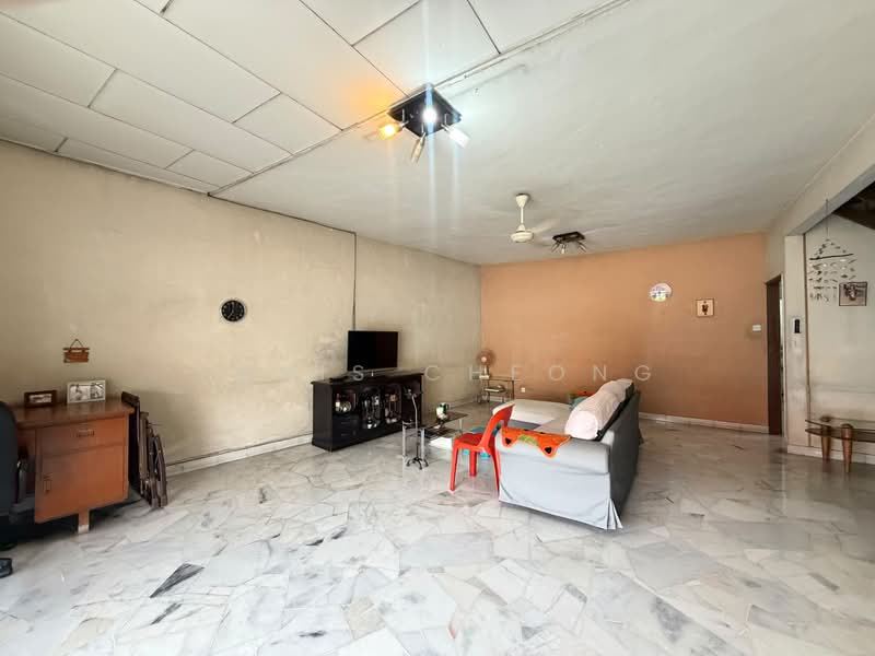 Rumah Teres 2 Tingkat untuk Dijual di Taman Bukit Maluri (Kepong) - Yanis Cheong - Living Room - PropertyGuru.com.my