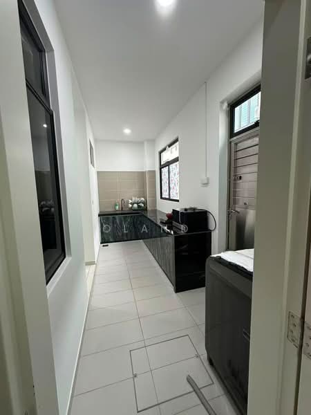 Rumah Teres untuk Disewa di Taman Desa Tebrau (Tebrau) - Yoland . - Kitchen - PropertyGuru.com.my