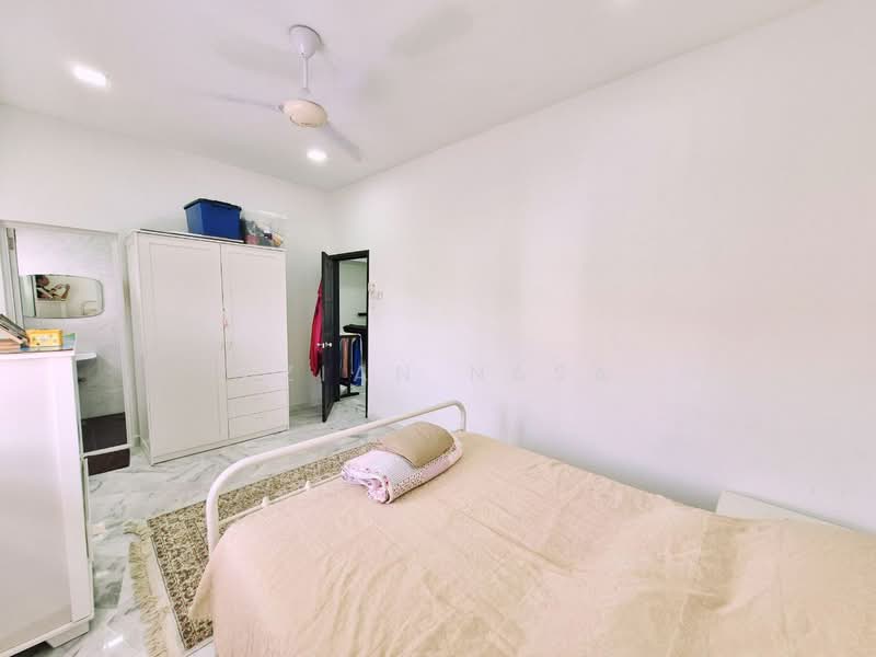 Bungalow for Sale in Seksyen 8 (Shah Alam) - Azian Nasa - PropertyGuru.com.my