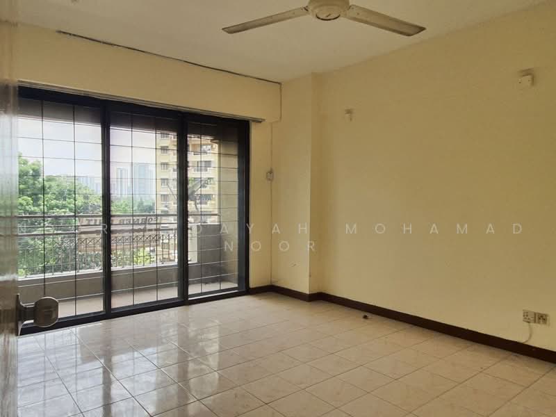 Condominium for Sale at Vista Komanwel C - Noor Hidayah Mohamad Noor - Balcony - PropertyGuru.com.my