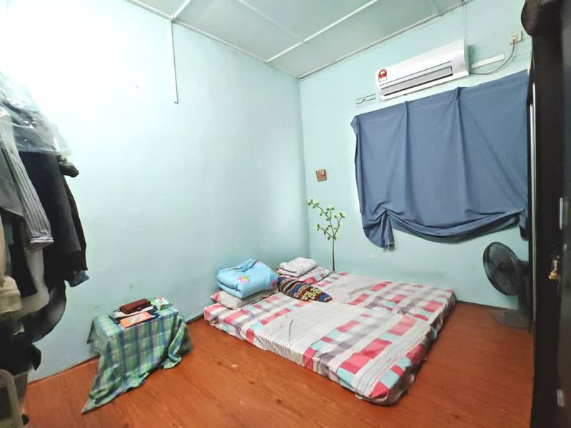2-storey Terraced House for Sale in Permas Jaya (Johor Bahru) - Wilson Teh - Bedroom - PropertyGuru.com.my