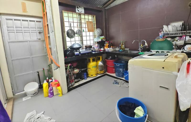 2-storey Terraced House for Sale in Permas Jaya (Johor Bahru) - Wilson Teh - Kitchen - PropertyGuru.com.my
