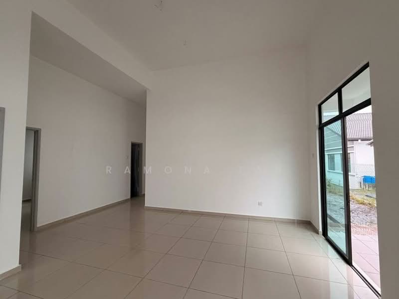 Rumah Berkembar untuk Disewa di Sungei Petai (Melaka) - Ramona Tan - Living Room - PropertyGuru.com.my