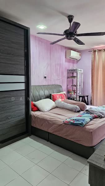 Rumah Teres 2 Tingkat untuk Dijual di Bandar Putra (Kulai) - Daniel Yong - Bedroom - PropertyGuru.com.my
