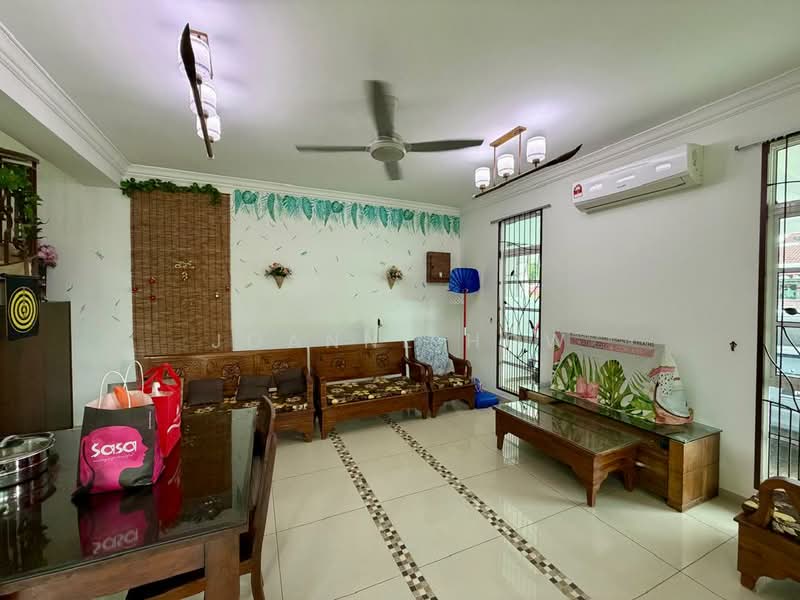 Semi-Detached House for Sale in Taman Saujana Indah (Bukit Katil) - Joanne How - Living Room - PropertyGuru.com.my