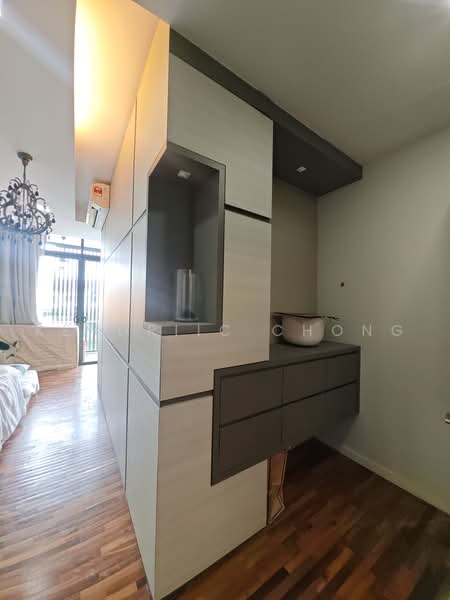 3-storey Terraced House for Sale in Lake Fields (Sungai Besi) - Kendriic Chong - PropertyGuru.com.my