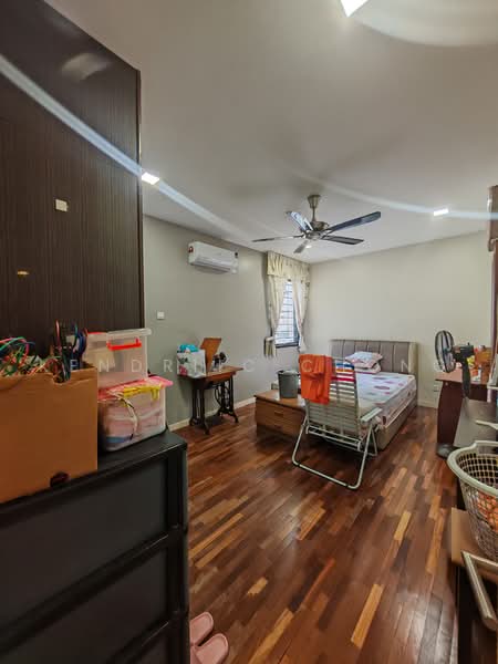 3-storey Terraced House for Sale in Lake Fields (Sungai Besi) - Kendriic Chong - PropertyGuru.com.my