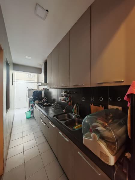 3-storey Terraced House for Sale in Lake Fields (Sungai Besi) - Kendriic Chong - PropertyGuru.com.my
