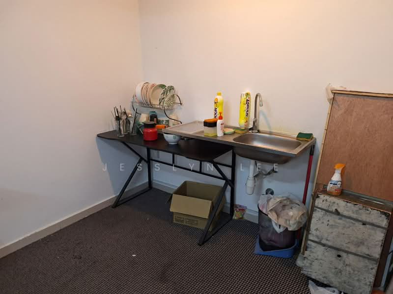 Office for Rent in Petaling Jaya (Selangor) - Jesslyn Lee - Kitchen - PropertyGuru.com.my