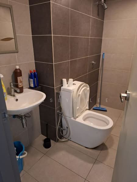 Office for Rent in Petaling Jaya (Selangor) - Jesslyn Lee - Bathroom - PropertyGuru.com.my