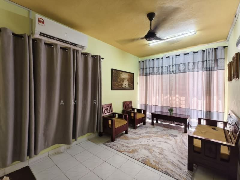 Rumah Teres 2 Tingkat untuk Dijual di Seksyen 20 (Shah Alam) - Amirah Azmi - PropertyGuru.com.my
