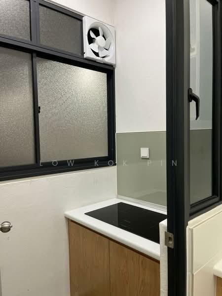 Condominium for Rent at Platinum Arena - Low Kok Pin - Kitchen - PropertyGuru.com.my