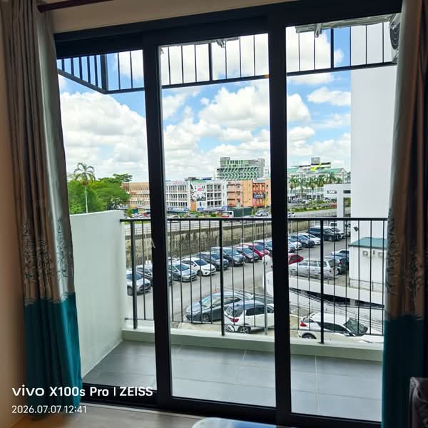 Pangsapuri untuk Disewa di Kenny Hill Residences - Ai Lee - Balcony - PropertyGuru.com.my