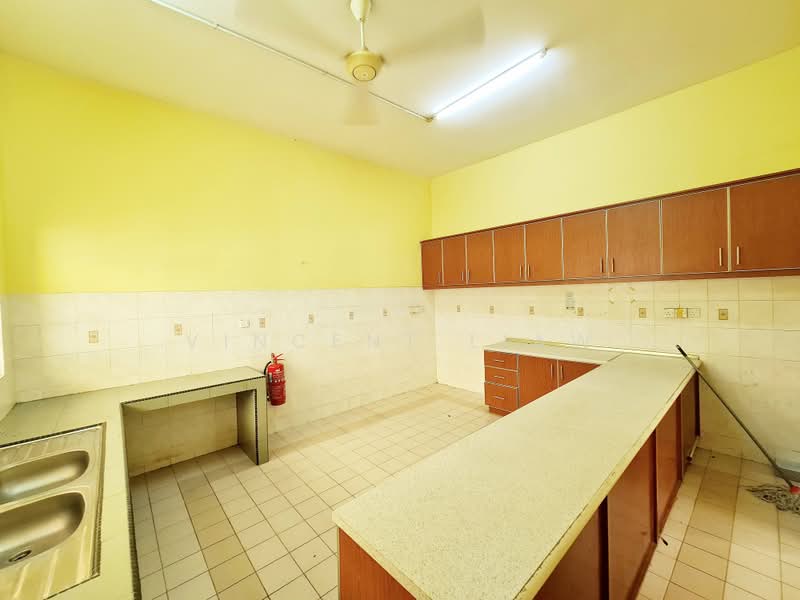 Semi-Detached House for Sale in Kota Damansara (Selangor) - Vincent Liaw - Kitchen - PropertyGuru.com.my
