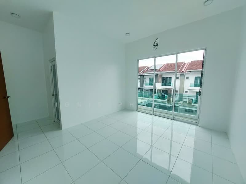 Rumah Teres 3 Tingkat untuk Dijual di Butterworth (Penang) - Ignis Phoong - Living Room - PropertyGuru.com.my