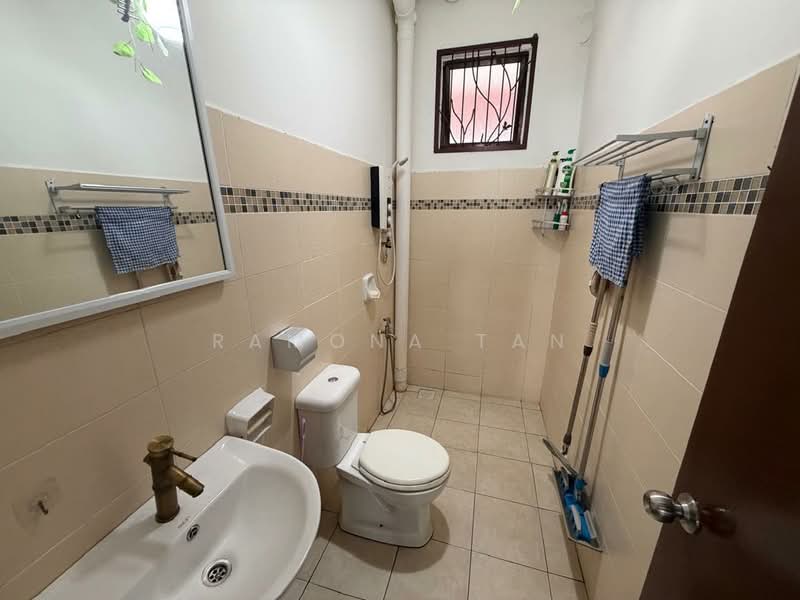 Semi-Detached House for Sale in Taman Saujana Indah (Bukit Katil) - Ramona Tan - Bathroom - PropertyGuru.com.my