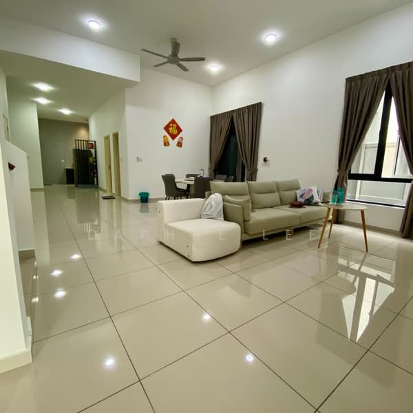 Cluster House for Sale in Johor Bahru (Johor) - Daphne Lee - Living Room - PropertyGuru.com.my