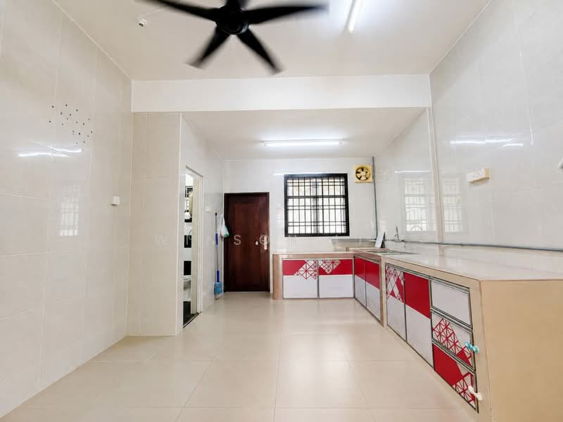 Rumah Teres 2 Tingkat untuk Dijual di Bandar Seri Alam (Masai) - Winson Lim - Kitchen - PropertyGuru.com.my