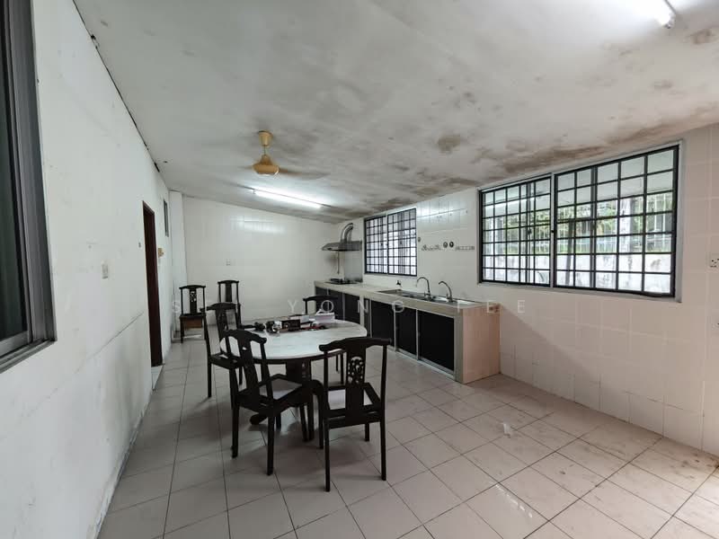 2-storey Terraced House for Rent in Kuching (Sarawak) - Sei Yong Tee - PropertyGuru.com.my