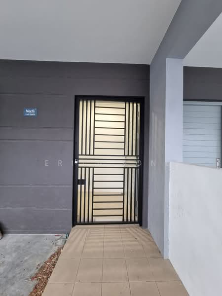 2-storey Terraced House for Rent in Samarahan (Sarawak) - Erica Bong - Exterior - PropertyGuru.com.my