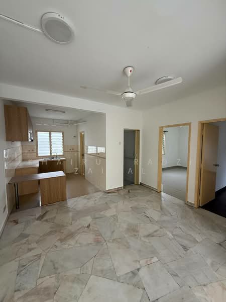 Apartment for Sale at Subang Perdana Goodyear Court 3 - Khairul Radzi Zainal - Kitchen - PropertyGuru.com.my