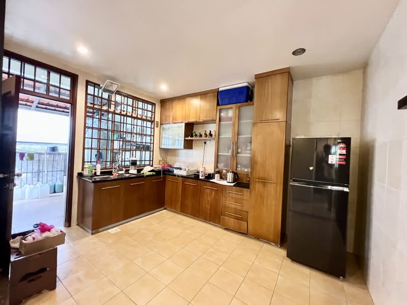 Rumah Berkembar untuk Dijual di Taman Pelangi Indah (Ulu Tiram) - Yik Tat - PropertyGuru.com.my