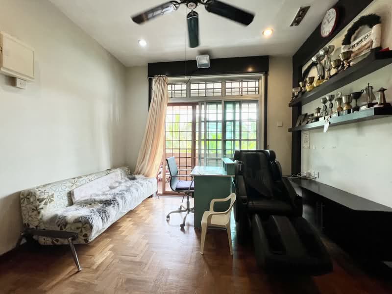 Rumah Berkembar untuk Dijual di Taman Pelangi Indah (Ulu Tiram) - Yik Tat - PropertyGuru.com.my