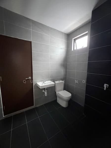 2-storey Terraced House for Sale in Taman Dato Onn (Johor Bahru) - Queenie Ng - Bathroom - PropertyGuru.com.my