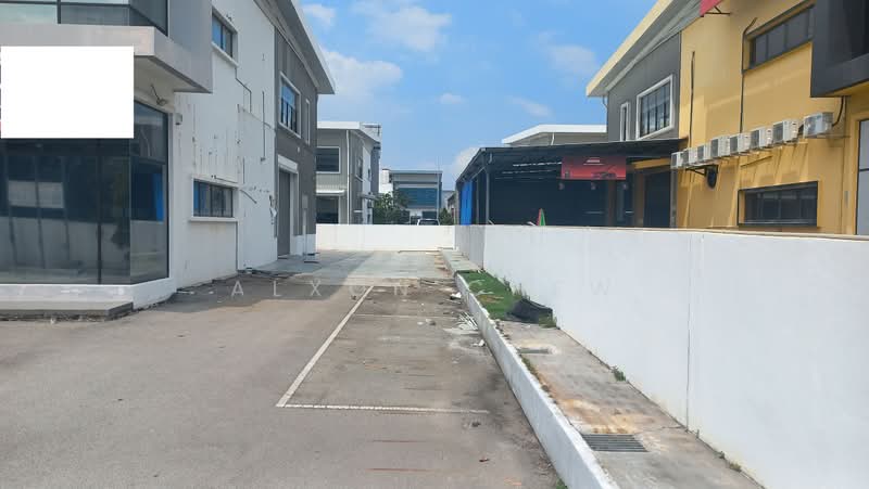 Kilang Berkembar untuk Dijual di Bukit Raja (Selangor) - Alxon Chew - Exterior - PropertyGuru.com.my