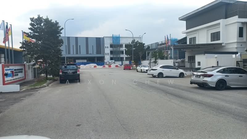 Kilang Berkembar untuk Dijual di Bukit Raja (Selangor) - Alxon Chew - Exterior - PropertyGuru.com.my