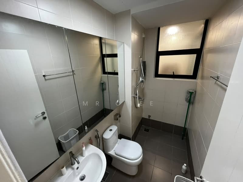 Kondominium untuk Disewa di Oasis - Mr Chee - Bathroom - PropertyGuru.com.my