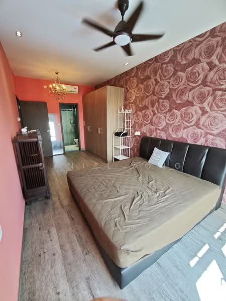 Service Residence for Sale at D'Secret Garden (Pangsapuri Kempas Indah) - Daniel Yong - Bedroom - PropertyGuru.com.my