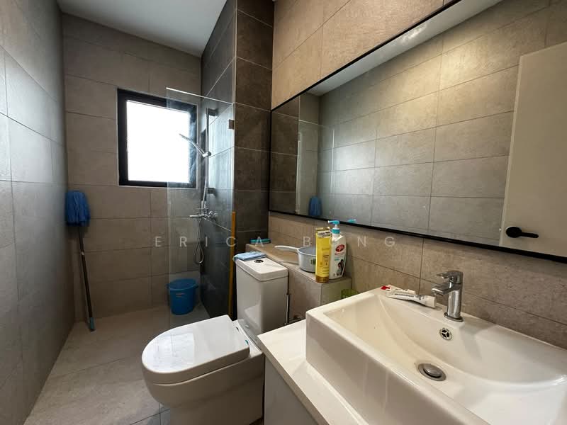 Pangsapuri untuk Disewa di Lumos Residence - Erica Bong - Bathroom - PropertyGuru.com.my