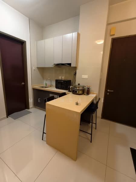 Kondominium untuk Dijual di Amberside @ Country Garden Danga Bay - Melinda Ee - Kitchen - PropertyGuru.com.my
