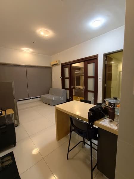 Kondominium untuk Dijual di Amberside @ Country Garden Danga Bay - Melinda Ee - Living Room - PropertyGuru.com.my