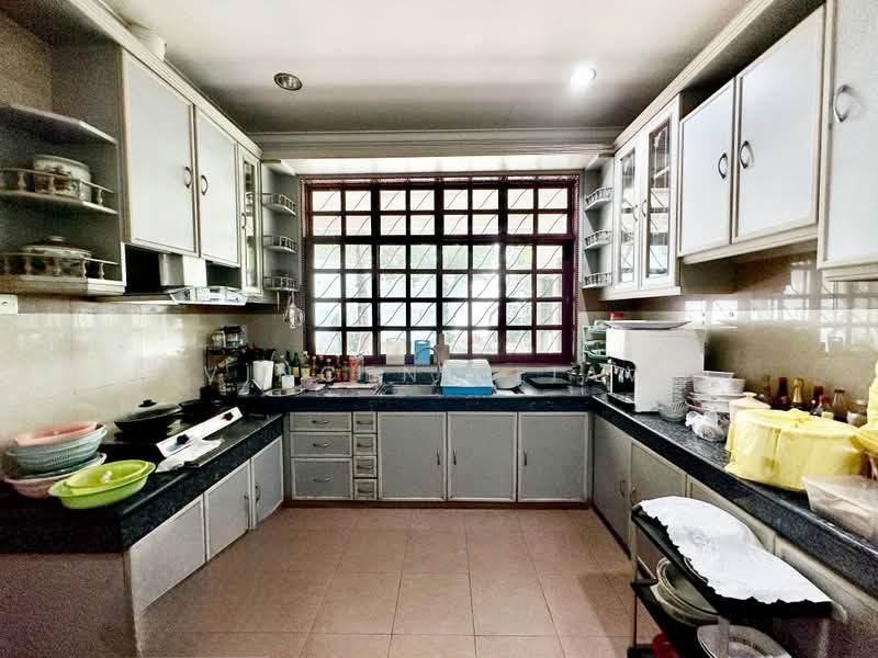 Rumah Banglo untuk Dijual di Seksyen 6 (Kota Damansara) - Vincent Liaw - Kitchen - PropertyGuru.com.my