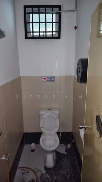 Shop for Rent in Taman Ungku Tun Aminah (Skudai) - Victor Lim - Bathroom - PropertyGuru.com.my