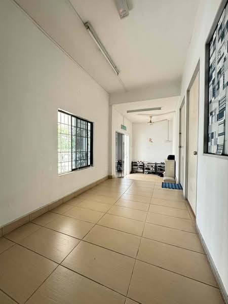 2-storey Terraced House for Sale in Taman Wawasan (Puchong) - Jayden Lee - Corridor - PropertyGuru.com.my