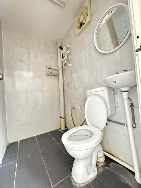 2-storey Terraced House for Sale in Taman Wawasan (Puchong) - Jayden Lee - Bathroom - PropertyGuru.com.my