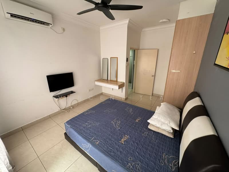 Apartment for Rent at Pangsapuri Tanah Emas (Golden Sands) - Vincent Tea - Bedroom - PropertyGuru.com.my
