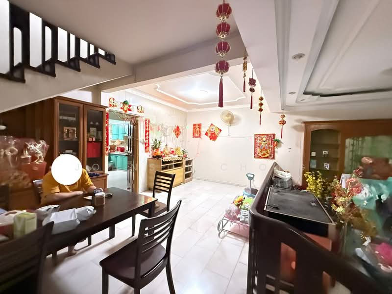 Rumah Teres 2 Tingkat untuk Dijual di Taman Pelangi (Johor Bahru) - Johnson Chong - Living Room - PropertyGuru.com.my