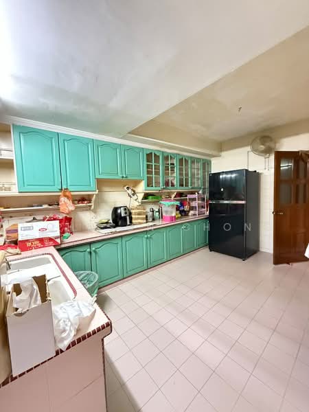 Rumah Teres 2 Tingkat untuk Dijual di Taman Pelangi (Johor Bahru) - Johnson Chong - Kitchen - PropertyGuru.com.my