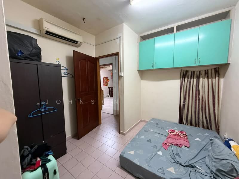 Rumah Teres 2 Tingkat untuk Dijual di Taman Pelangi (Johor Bahru) - Johnson Chong - Bedroom - PropertyGuru.com.my