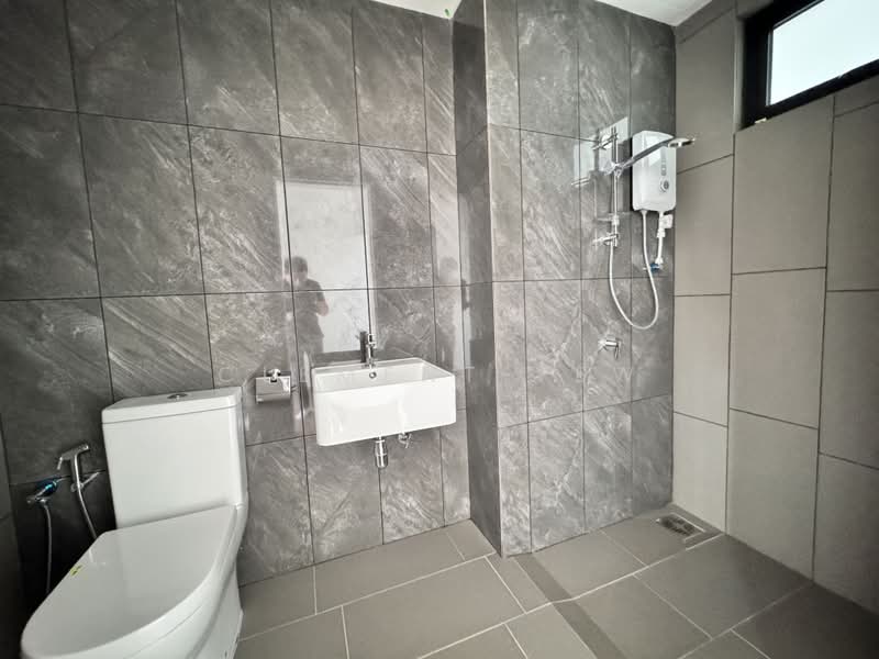 Condominium for Sale at Tuai Timur - Clement Yew - Bathroom - PropertyGuru.com.my