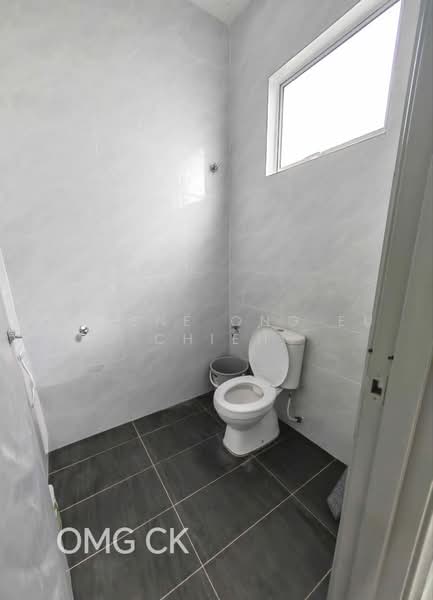 Rumah Teres 2 Tingkat untuk Dijual di Telok Panglima Garang (Selangor) - Eugene Ong Eu chieh - Bathroom - PropertyGuru.com.my