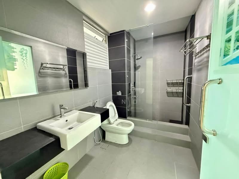 Service Residence for Sale at Tropez Residences - Yoland . - Bathroom - PropertyGuru.com.my