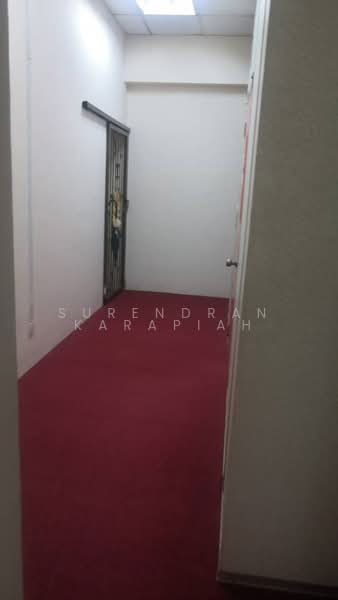 Kedai / Pejabat untuk Disewa di Petaling Jaya (Selangor) - Surendran Karapiah - Corridor - PropertyGuru.com.my