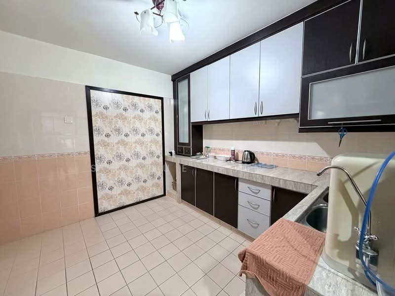 Rumah Berkembar untuk Dijual di Taman Setia Balakong (Balakong) - Syazue Wanie - Kitchen - PropertyGuru.com.my