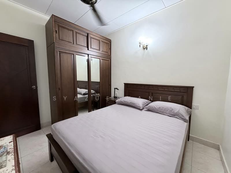 Rumah Berkembar untuk Dijual di Taman Setia Balakong (Balakong) - Syazue Wanie - Bedroom - PropertyGuru.com.my